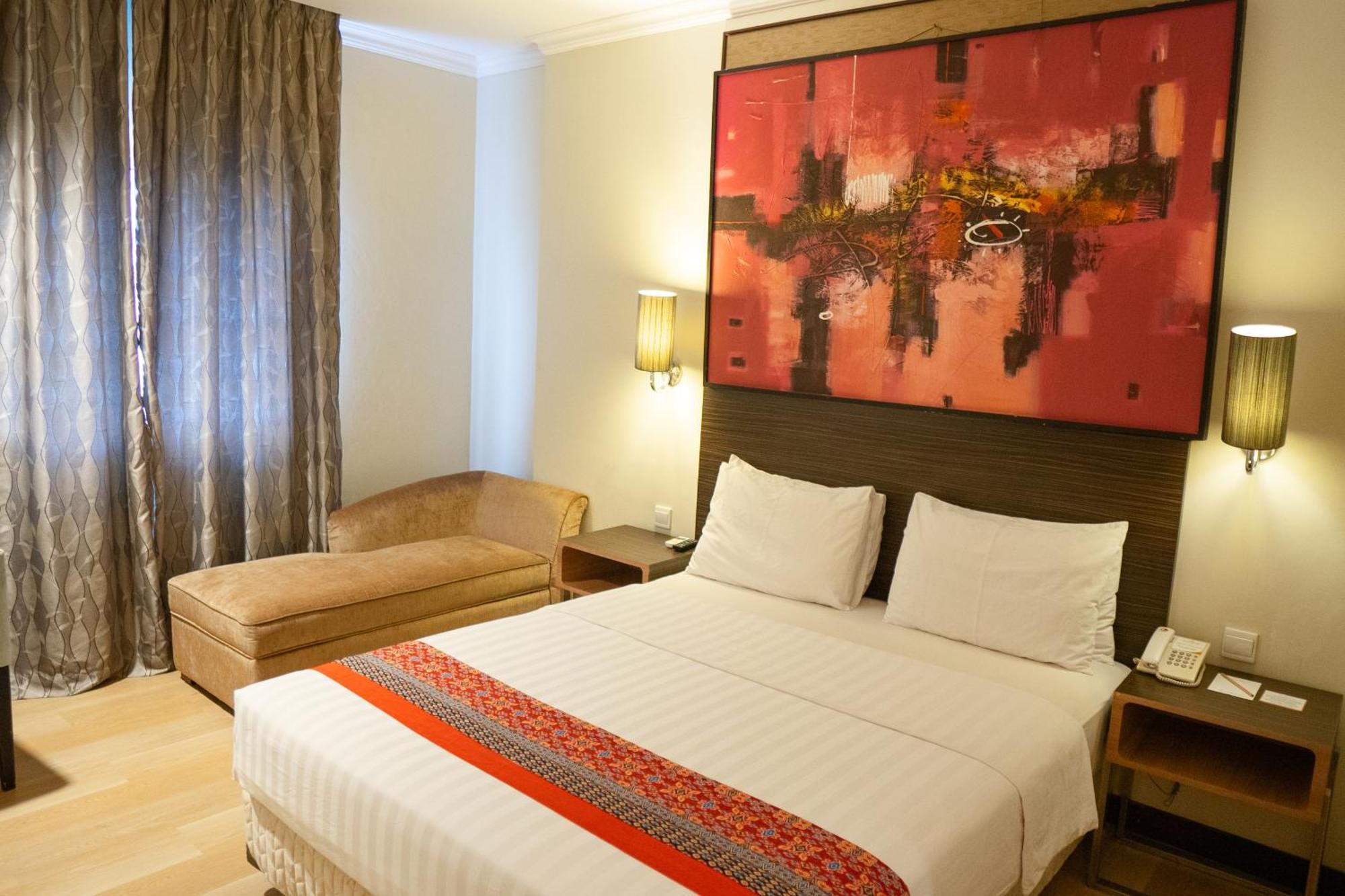 Brits Hotel Pangkalan Bun Exterior photo
